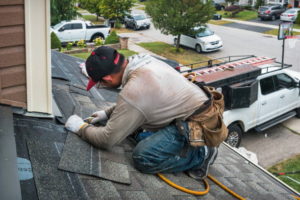 Professional Flat Roof Repair technician working in Diamond, IL